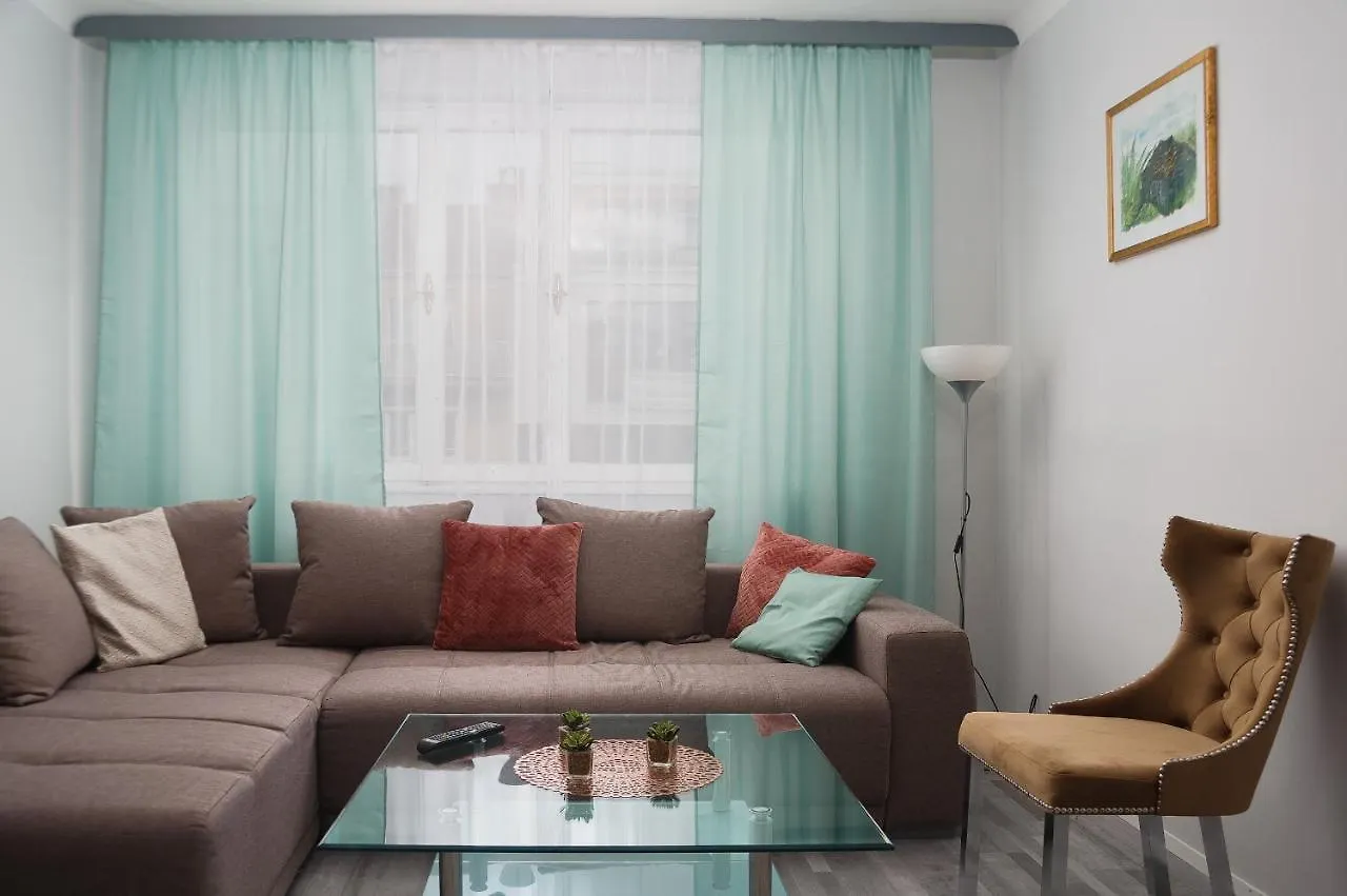 Brand-New 2Bd Apartment Close To Shopping Street In Schoenbrunn联系方式